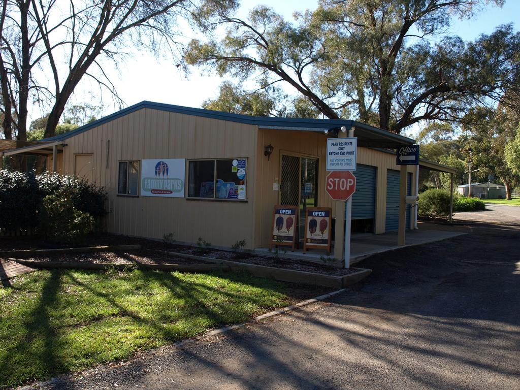 Cowra Holiday Park Kültér fotó